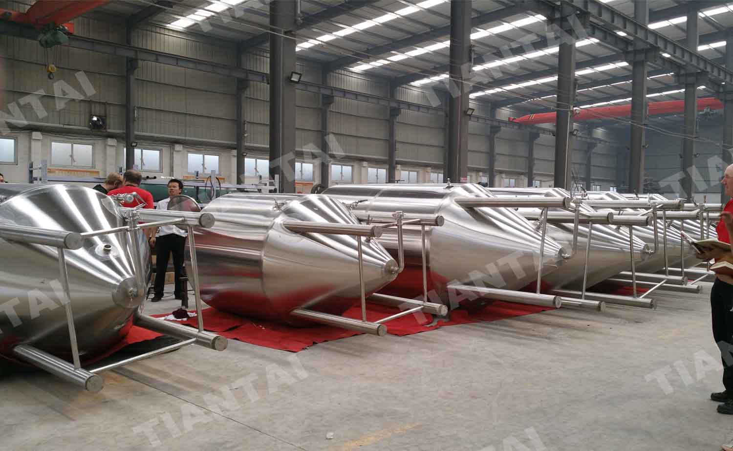 5000L Jacketed fermentation tanks